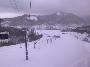 マウントレースイスキー場